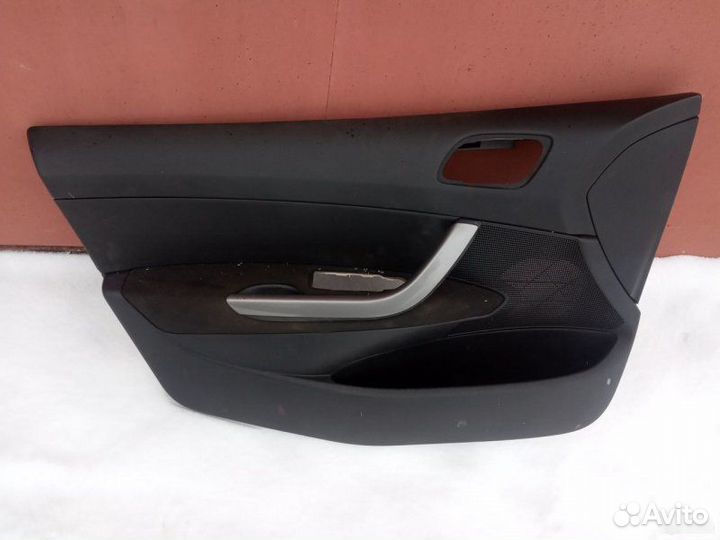 Обшивка двери передняя левая Peugeot 308 хейчбек