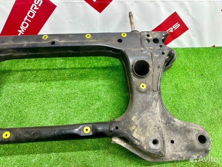 Подрамник Toyota Celsior UCF31 3UZ-FE 2001