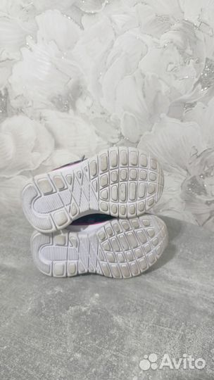 Кроссовки для девочки 20размер