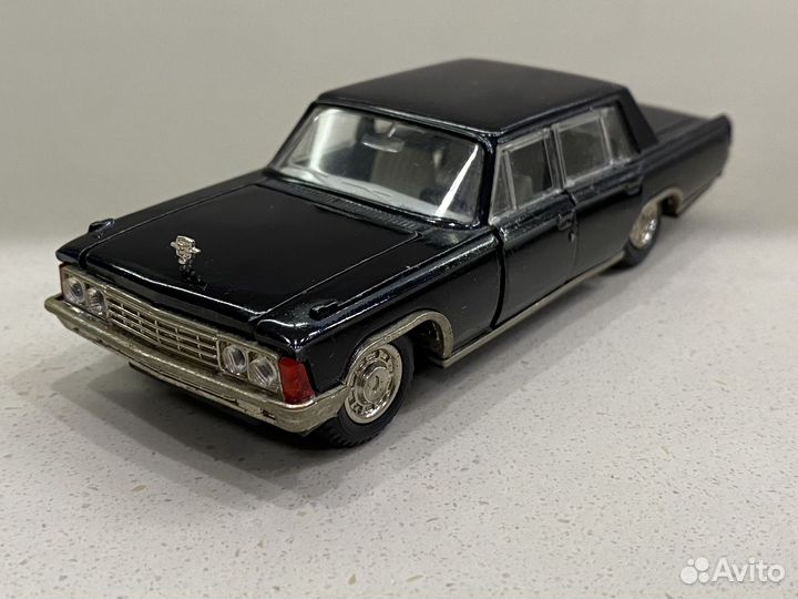Модель автомобиля ЗИЛ 117 СССР 1:43 агат тантал