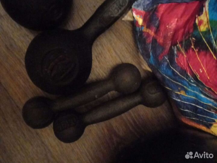 Гантели ссср, 7 и 10,по 5кг,6,2,4,12