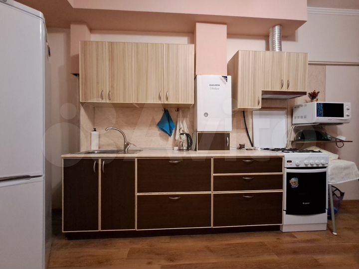 1-к. квартира, 53 м², 1/4 эт.