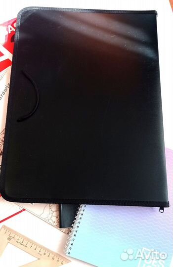 Тетрадь на пружине А4 миллиметров бумага калька