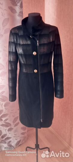 Пальто женское 50размер.Было одето 4 раза