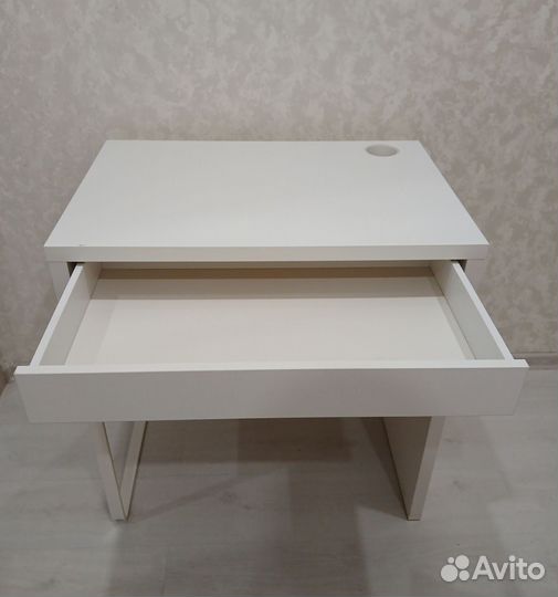 Стол письменный для учёбы IKEA
