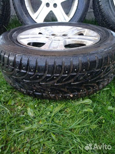 Sailun Ice Blazer Arctic SUV 225/65 R17
