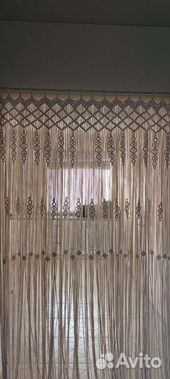 Штора-занавеска в технике макраме