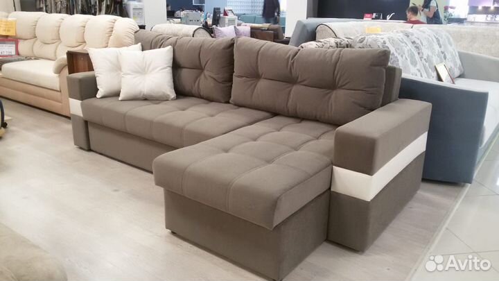 Диван с оттоманкой