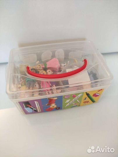 Много игрушек