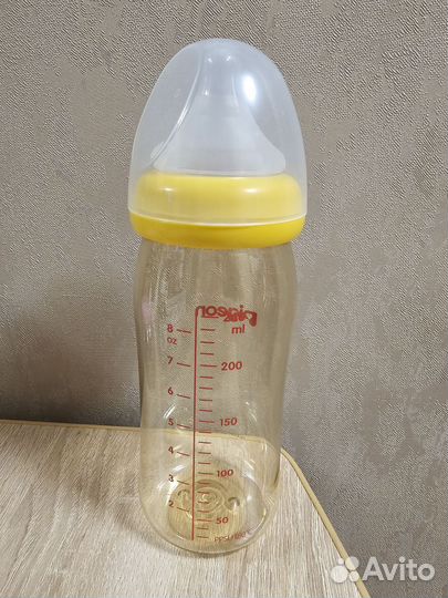 Бутылочки для кормления pigeon