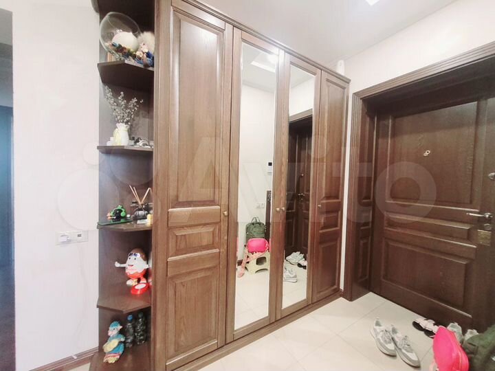 3-к. квартира, 100 м², 3/5 эт.