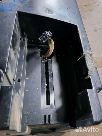 Сабвуфер Range Rover Vogue