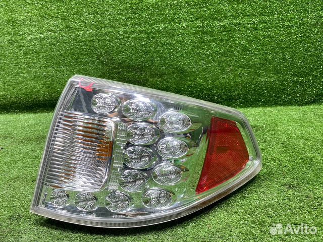 Фонарь внешний задний правый Subaru Impreza GH