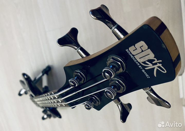 Бас гитара ibanez SR300