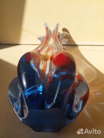 Вазы. цветное стекло