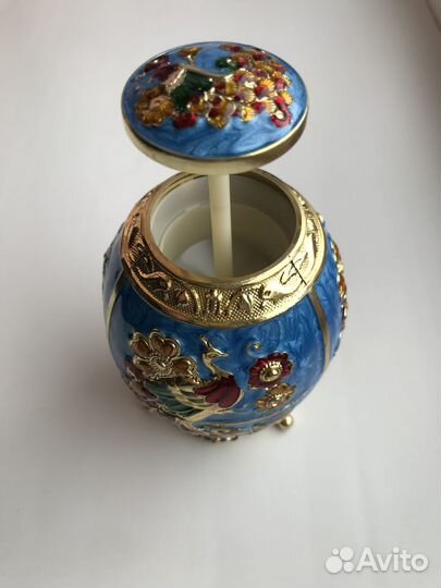 Подставка для зубочисток в виде яйца