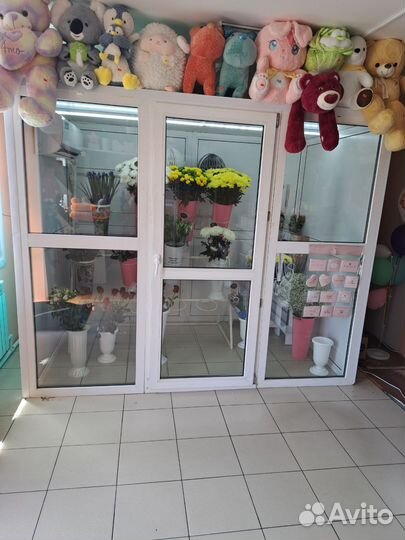 Продам готовый бизнес студия цветов Ирис