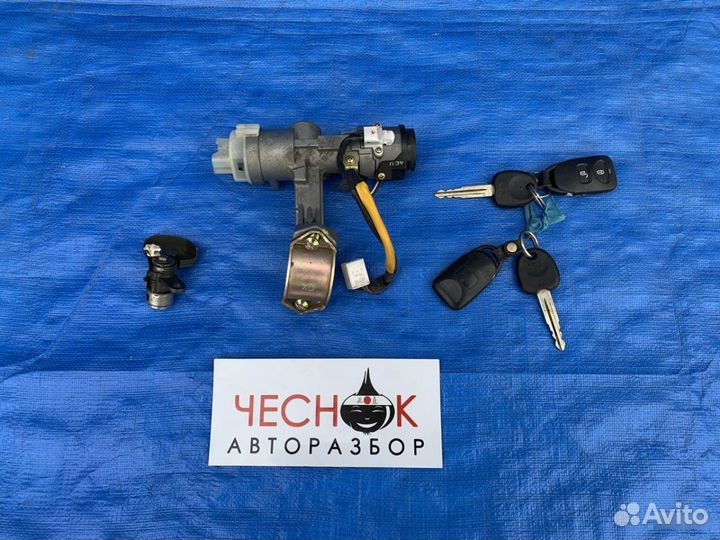 Замок зажигания с ключом Hyundai Tucson JM