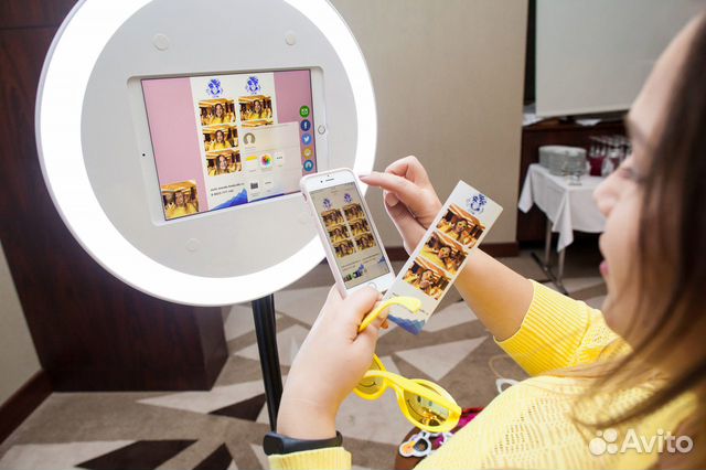 Селфи стойка GIF