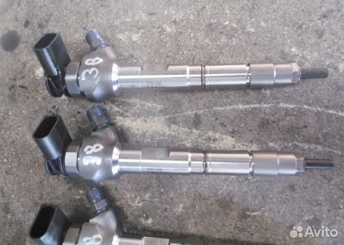 Форсунка 05L130277E VW audi skoda seat 2.0TDI