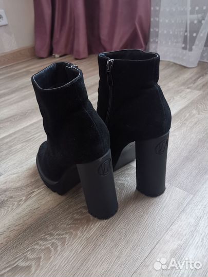 Ботильоны женские 38 shelly