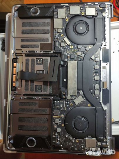 MacBook pro 13 A1706 на запчасти
