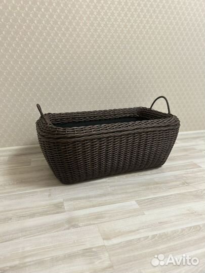 Дровница из ротанга