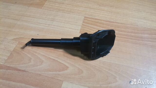 Форсунка омывателя фары правая Volvo XC90 06-2014