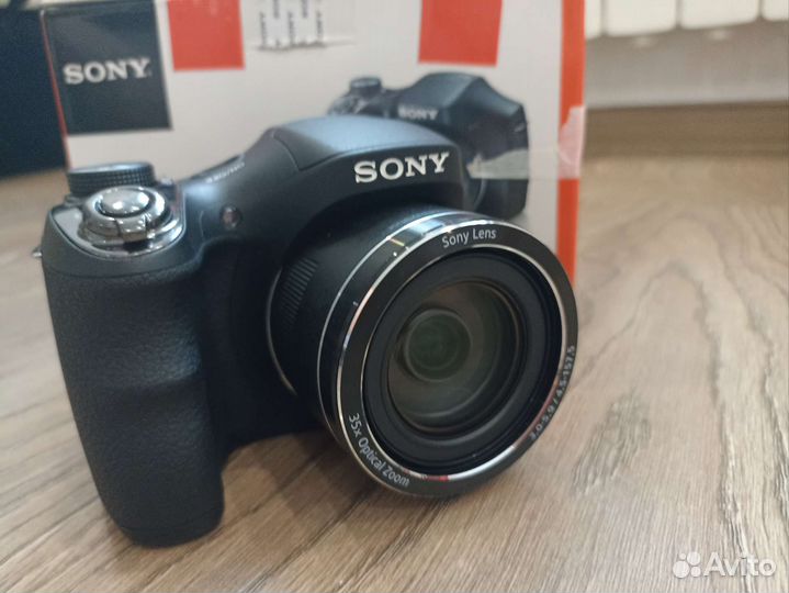 Цифровой фотоаппарат Sony H-300