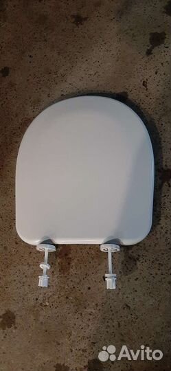 Сиденье для унитаза новая с новостройки