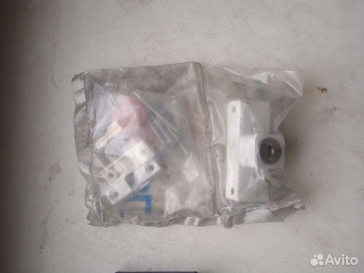 Детский замок на окно