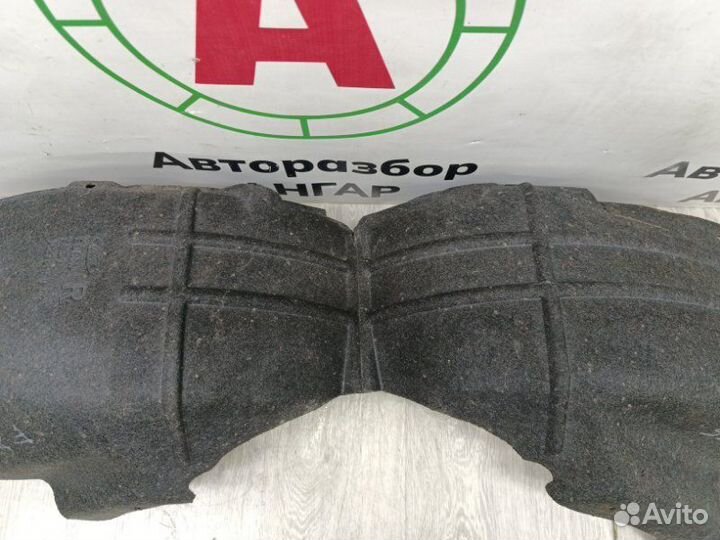 Подкрылок задний правый Ford Focus CB4 1.6L