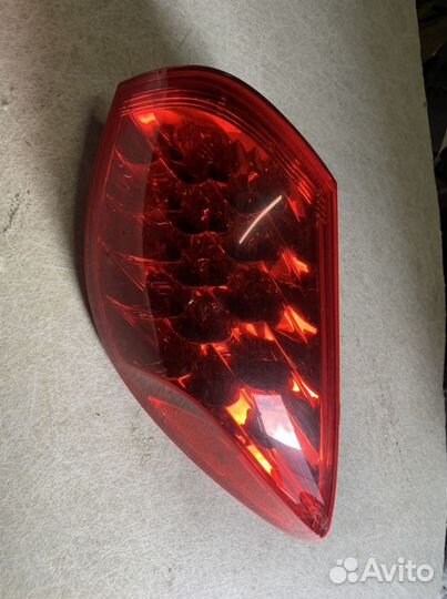 Фонарь правый Infiniti EX QX