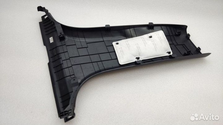 Обшивка центральной стойки левая Kia K5 DL3 G4NA