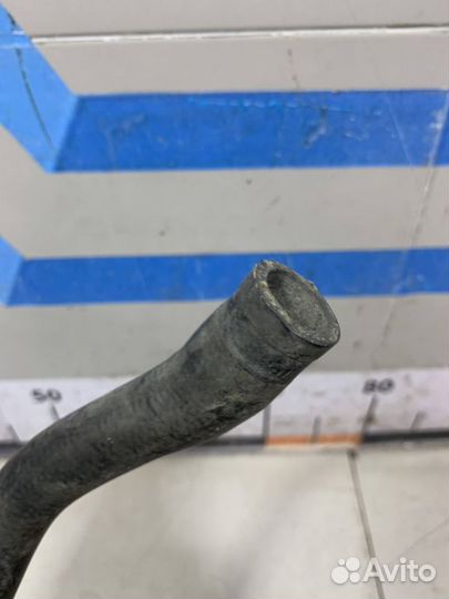 Патрубок системы охлаждения Mercedes W124 E