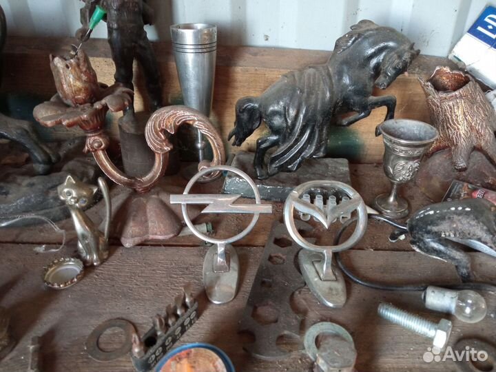 Значок opel,mazda на капот