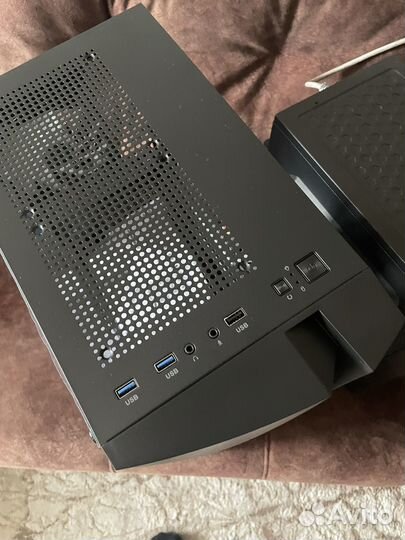 Корпус компьютерный AeroCool Wave-G-BK-v2