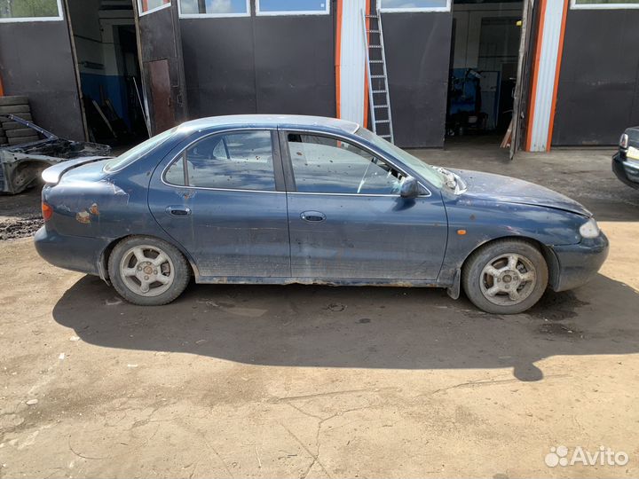 Hyundai lantra в разбор