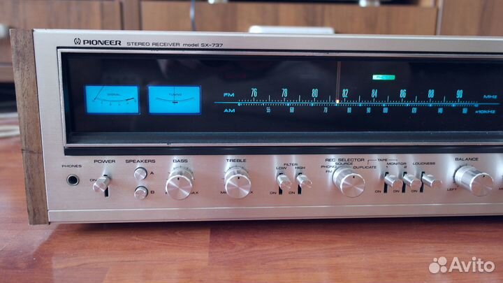 Ресивер Pioneer SX-737