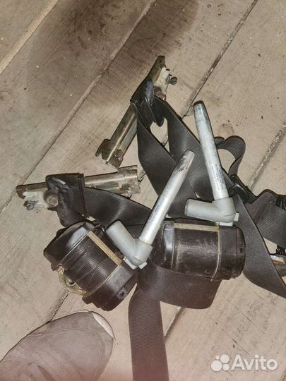 Ремень безопасности на мерседес 124