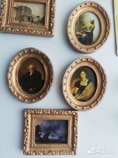 Миниатюра для кукольного дома