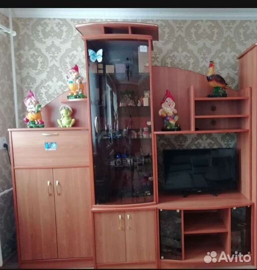 Стенка горка в гостиную