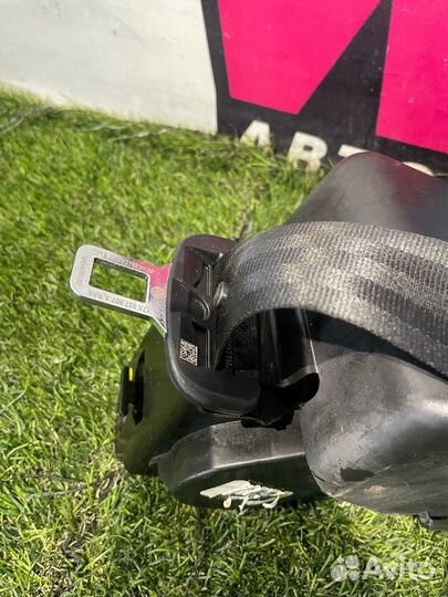 Ремень безопасности задний Volkswagen Jetta 7 2019