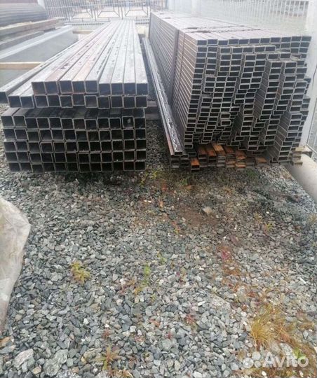 Труба металлическая, контейнер 20 футов