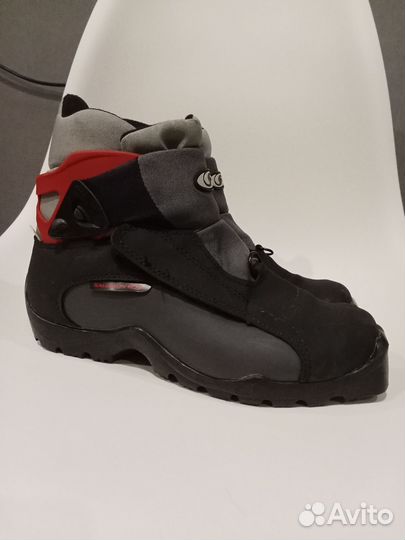 Лыжные ботинки Salomon р. 38/39