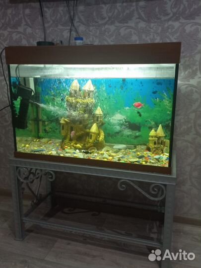 Аквариум с тумбой
