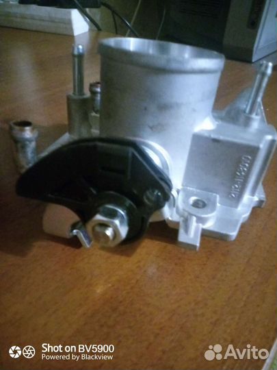 Дроссельная заслонка