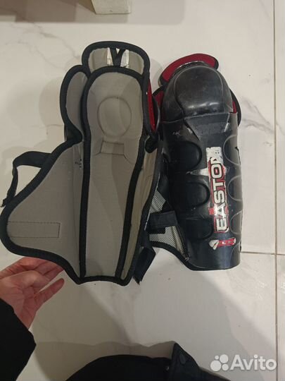 Хоккейный шлем, щитки