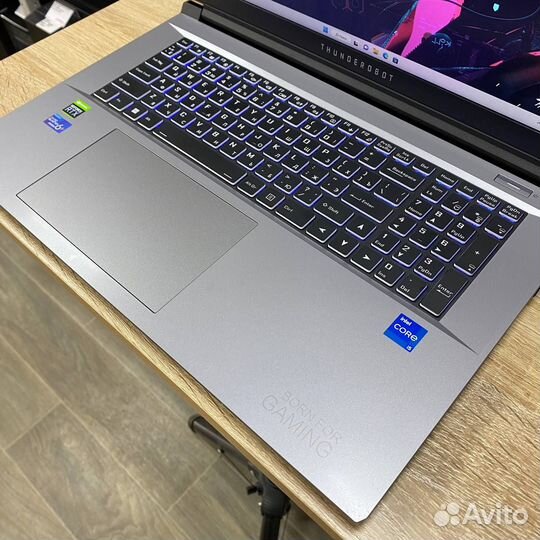 Игровой ноутбук Core i5, RTX3060 17.3