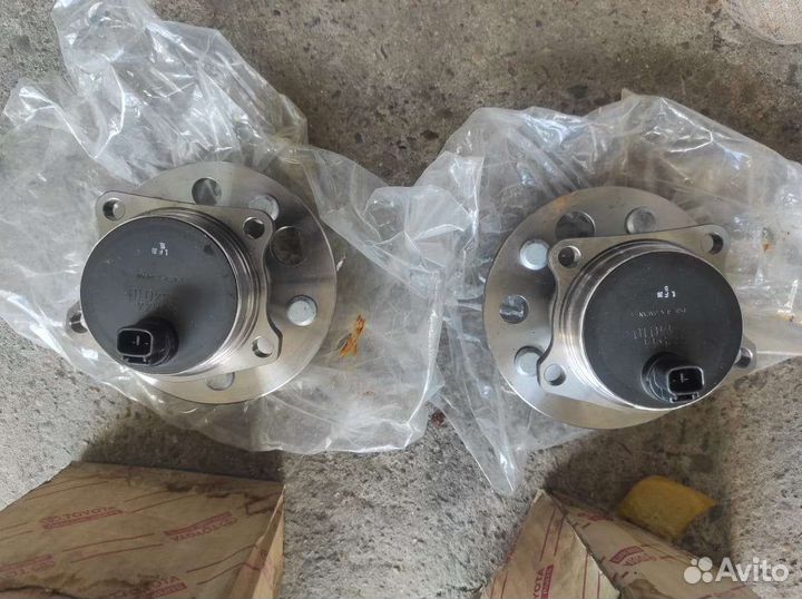 Ступица задняя Toyota ipsum, Nadia, Picnic